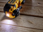 DESTOCKAGE : Multi cutter XR 12V 2Ah Brushless DeWALT + 2 batteries et 1 chargeur - DEWALT